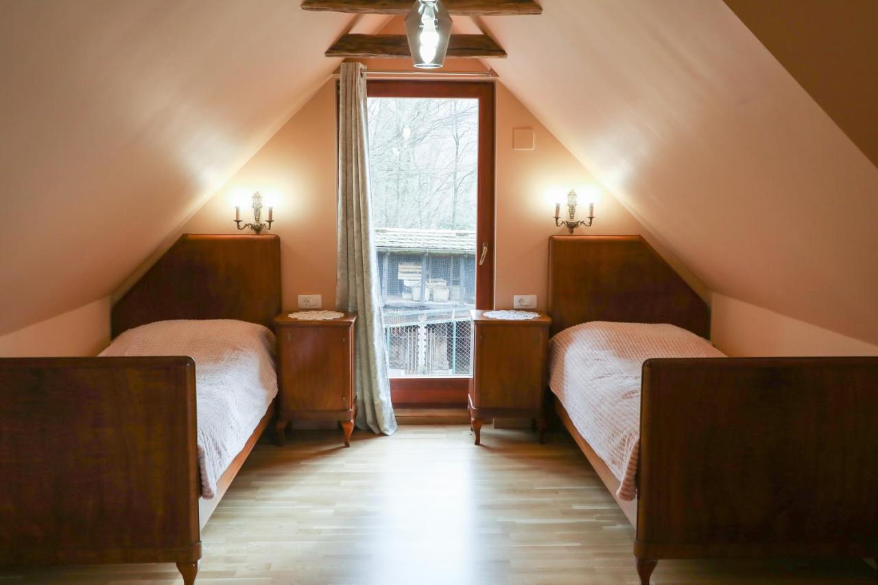 Country House With A Pool In Medvednica Nature Park 자그레브 외부 사진