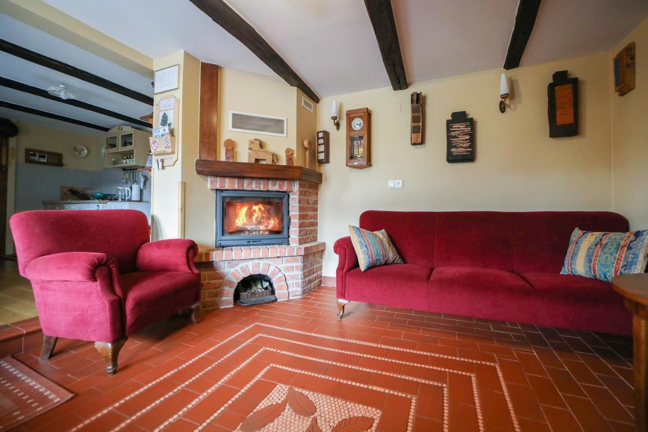Country House With A Pool In Medvednica Nature Park 자그레브 외부 사진