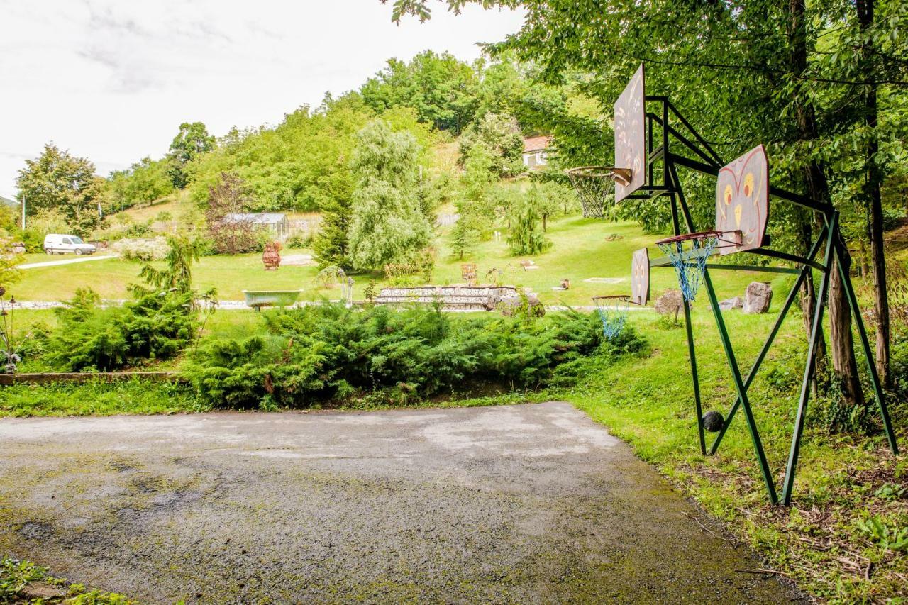 Country House With A Pool In Medvednica Nature Park 자그레브 외부 사진